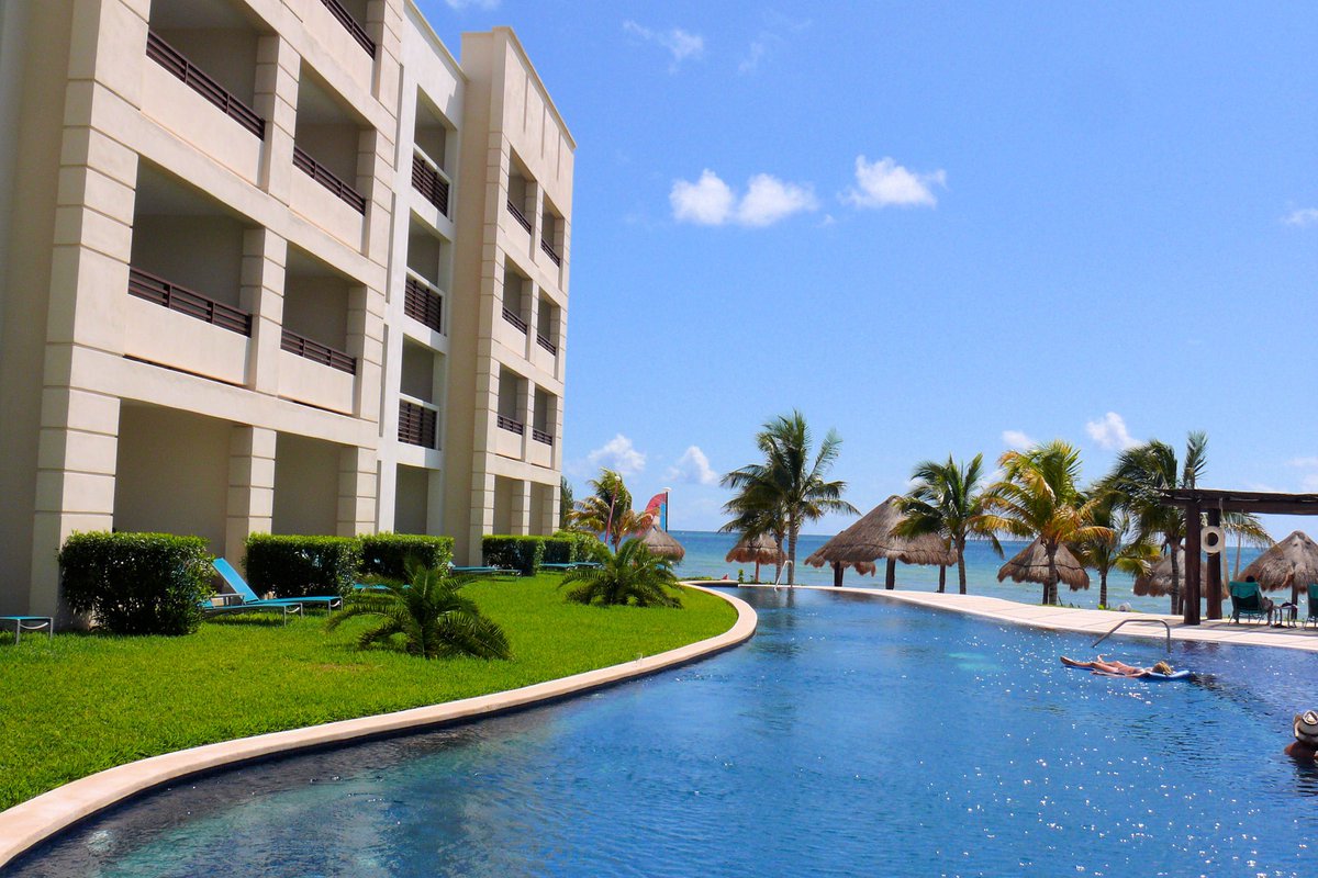 UnlimitedVC's tweet photo. Lively, modern & chic. #SecretsSilversands. Book it now https://t.co/xrgQT35776