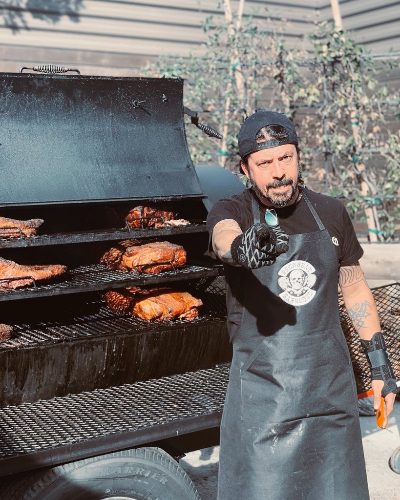 FooFighters_BR's tweet photo. 🍗🍖🍔
📸 Observatory Orange County
#FooFighters #backbeatbbq https://t.co/roWq2AutIx