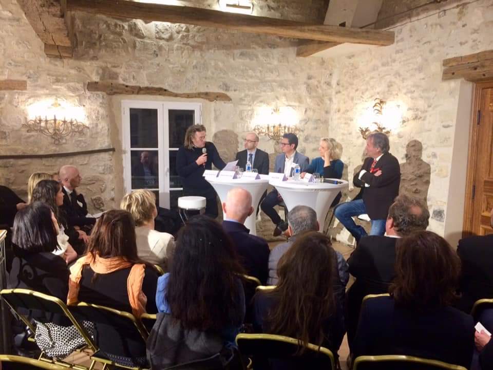 rpvega's tweet photo. I discussed the use of technology and the different attitudes towards #mentalhealth in France and the UK at @Geo_Psy_France @GeoPsy_UK launch event this evening in Paris. https://t.co/grbiWOyNLi