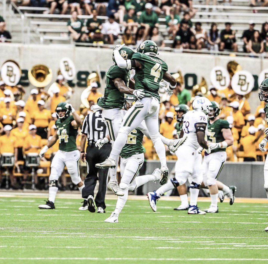 ClarkeJacoby's tweet photo. Wow...God works in great ways. He’s amazing! Extremely blessed and excited to announce I’ve received a PWO from Baylor University! #sicembears @footwork_king1 @j_bailey04 @IronWillSC @CoachMattRhule @CoachNixon_BU @Kirk_BryantBU @ColschenDavid @extrastout72 @twhfootball https://t.co/pZcwT2HfOb