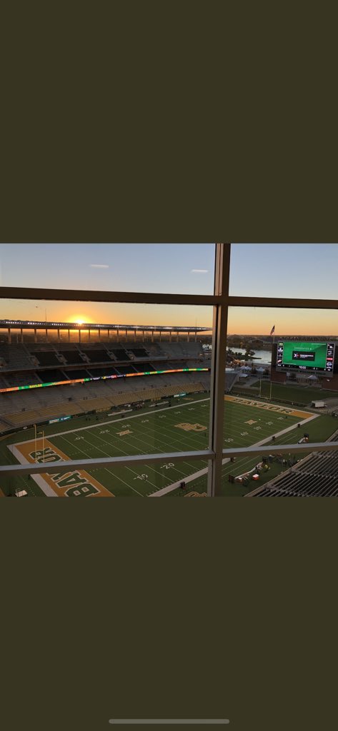 ClarkeJacoby's tweet photo. Wow...God works in great ways. He’s amazing! Extremely blessed and excited to announce I’ve received a PWO from Baylor University! #sicembears @footwork_king1 @j_bailey04 @IronWillSC @CoachMattRhule @CoachNixon_BU @Kirk_BryantBU @ColschenDavid @extrastout72 @twhfootball https://t.co/pZcwT2HfOb
