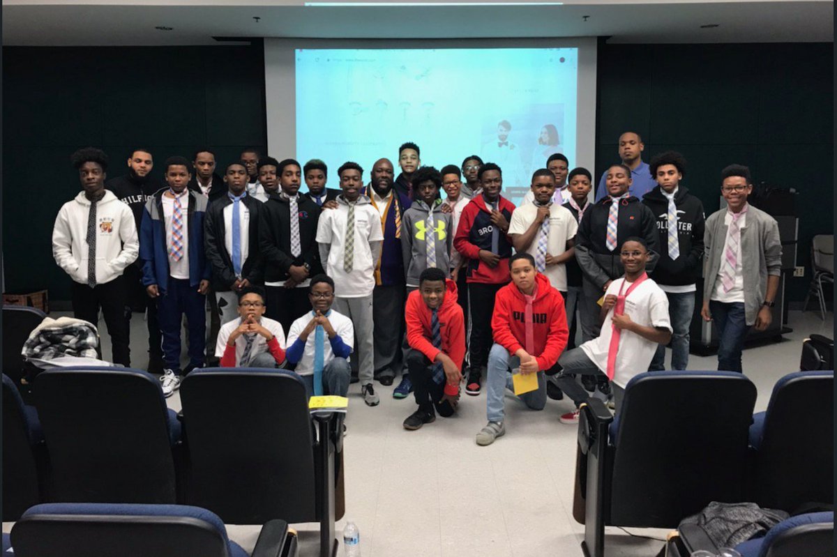 base11STEM's tweet photo. Congrats to @NCAT_VIL_MM for being this week's #FutureOfSTEM winner! Check out their feed for some fun insight into what their #VILMM students are up to. Be sure to stay tuned for next week's winner! https://t.co/8X6oC31HJI