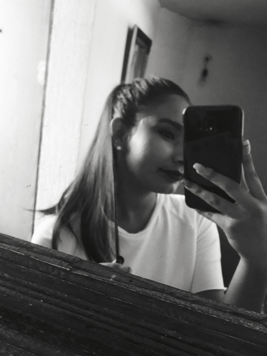 shuahaeluv's tweet photo. 🥀[𝘋𝘰𝘯'𝘵 𝘯��𝘦𝘥 𝘵𝘰 𝘸𝘰𝘳𝘳𝘺 𝘞𝘩𝘦𝘯 𝘪𝘯 𝘢 𝘩𝘶𝘳𝘳𝘺 𝘖𝘶𝘳 𝘭𝘰𝘷𝘦'𝘴 𝘨𝘰𝘯𝘯𝘢 𝘭𝘢𝘴𝘵 𝘢 𝘭𝘪𝘧𝘦 𝘵𝘪𝘮𝘦𝘦𝘦]🥀
#streamonlyyou #StreamOnlyYou @yoandri https://t.co/y6gbB6i7de