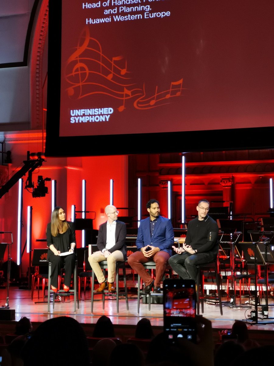 BenCFletcher's tweet image. Proudly supporting #Huawei tonight completing Schubert's famously #UnfinishedSymphony using AI from the Mate 20 pro! 😯