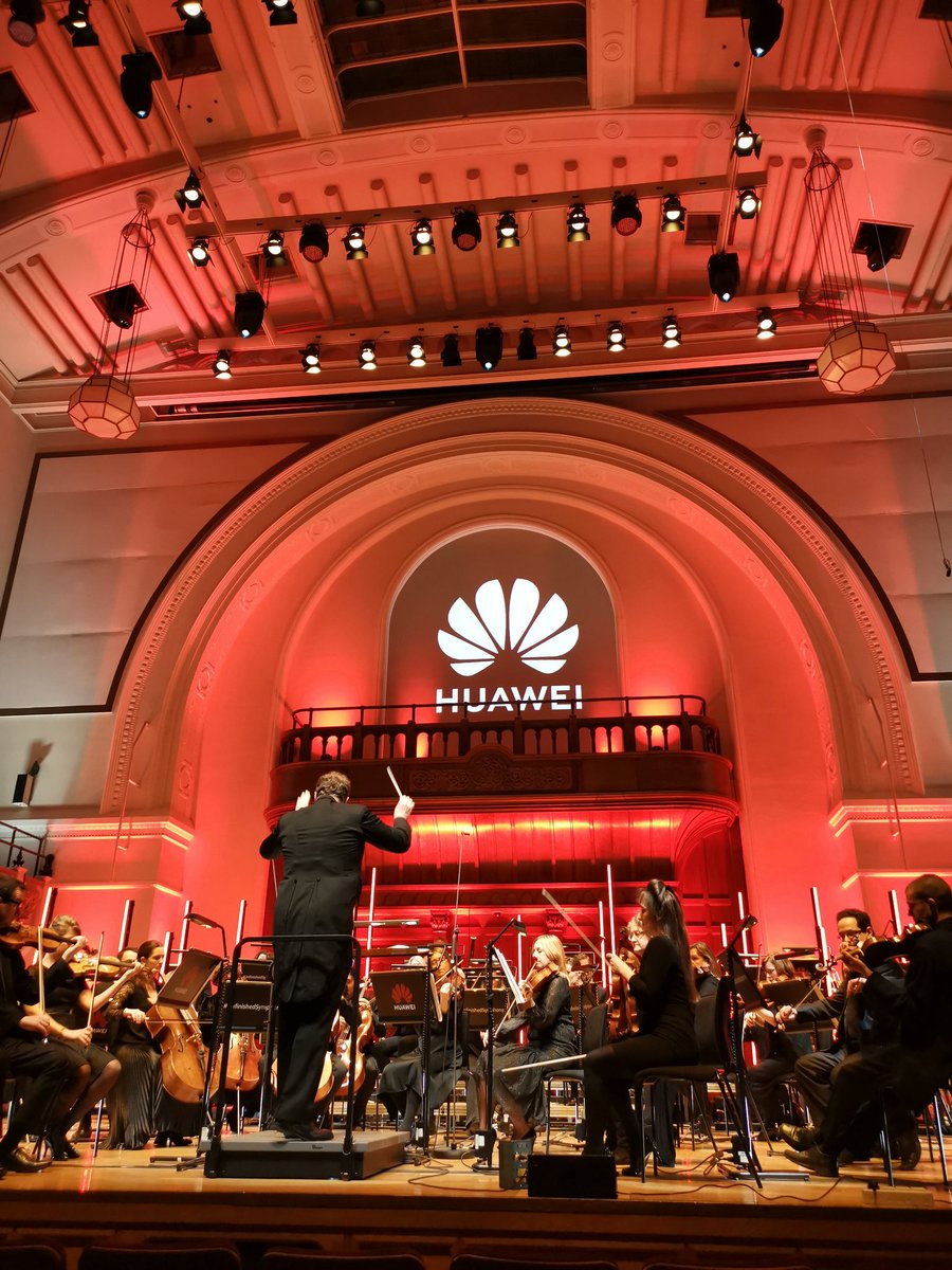 BenCFletcher's tweet image. Proudly supporting #Huawei tonight completing Schubert's famously #UnfinishedSymphony using AI from the Mate 20 pro! 😯