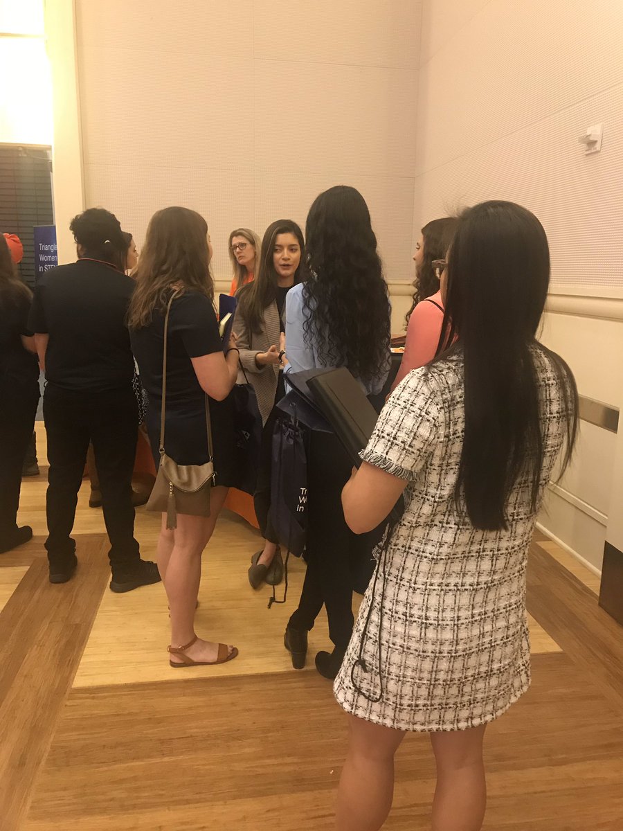 TriangleWiSTEM's tweet image. Women lining up to speak with local recruiters at The Ultimate Icebreaker. Eager students hope to break the ice with companies today and follow up at the NCSU Engineering Career Fair on Wednesday #TriWiSTEM #womENgineering