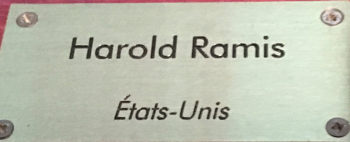  #LesCinéastesDuHangarRangée 5107 - HAROLD RAMIS21 novembre 1944 - 24 février 2014(U.S.A)- Club Paradis (86)- Un Jour Sans Fin (93)- Stuart Sauve sa Famille (95)- Mes Doubles, Ma Femme & Moi (96)- Mafia Blues (99)- Faux Amis (05)- L’An 1 : Des Débuts Difficiles (09)