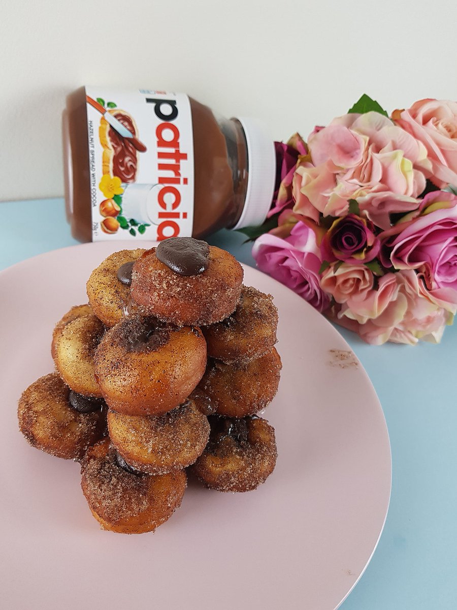This Nutellabouche barely lasted long enough to take this photo - and not because the balls were stacked so precariously!
#WorldNutellaDay