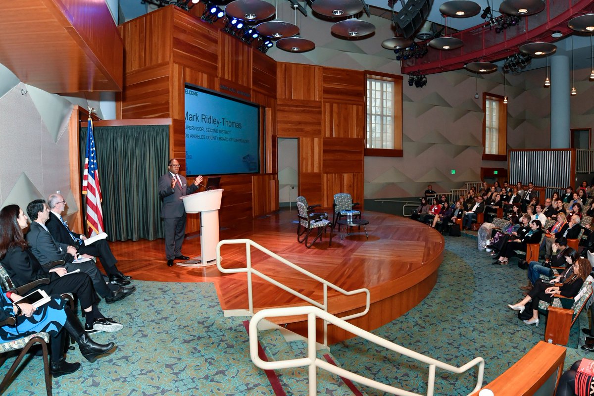 mridleythomas's tweet photo. Creative economy takes center stage with the 2019 #OtisReport
@OtisCollege @LACountyArtsEd @lacecondev @bettina_korek @FriezeArtFair #friezeLA @LACMA @ParamountPics @VictoriaSiddall @abrower @THR @JMVELARDI @frieze_magazine @LACountyArts @ForYourArt
https://t.co/UqVUfOqKDE https://t.co/Zr4XRsM2xt