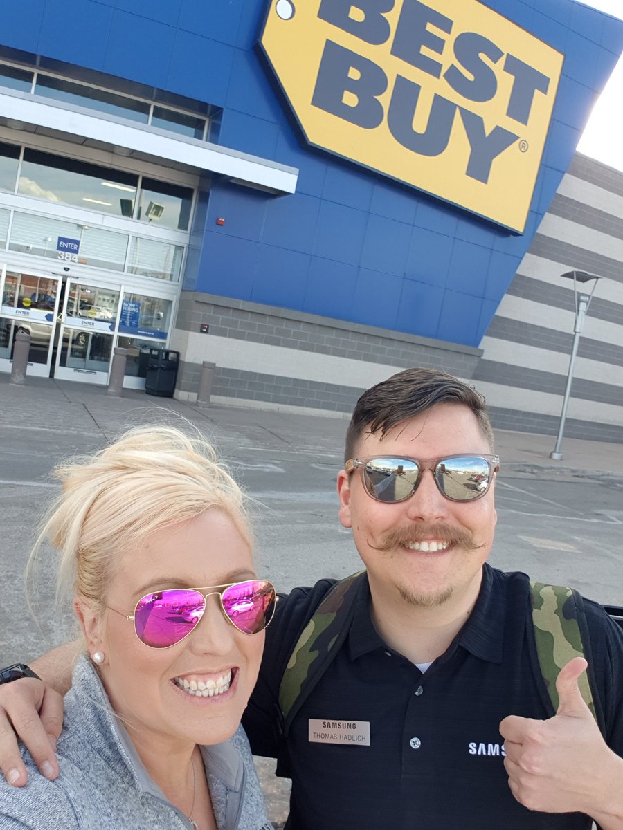 Tarareeve1984's tweet photo. #WeWill win as one @SamsungTom1 thank you for today #knowhowshowhow @soung_sul @MargaretAReddy https://t.co/tndO7sp9LS