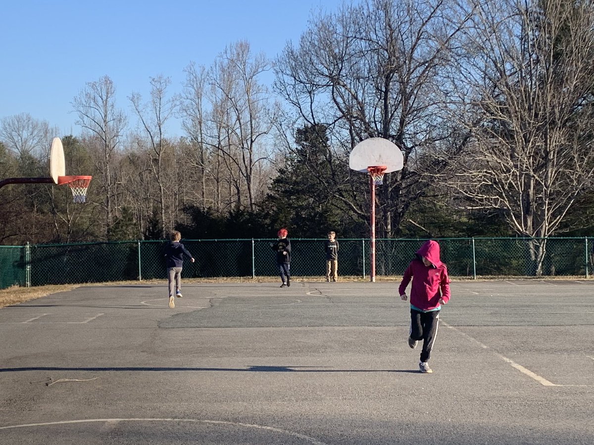 Nikia Ann Ewell tweet media