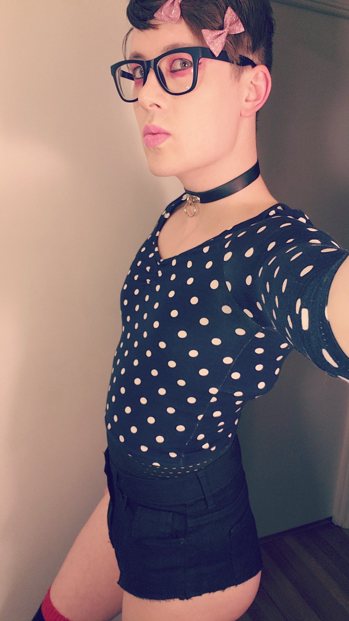 I like looking girly a lot.

#twink #femboy #slave #gayslave #bdsm #submissive #feminization #fem #sissy