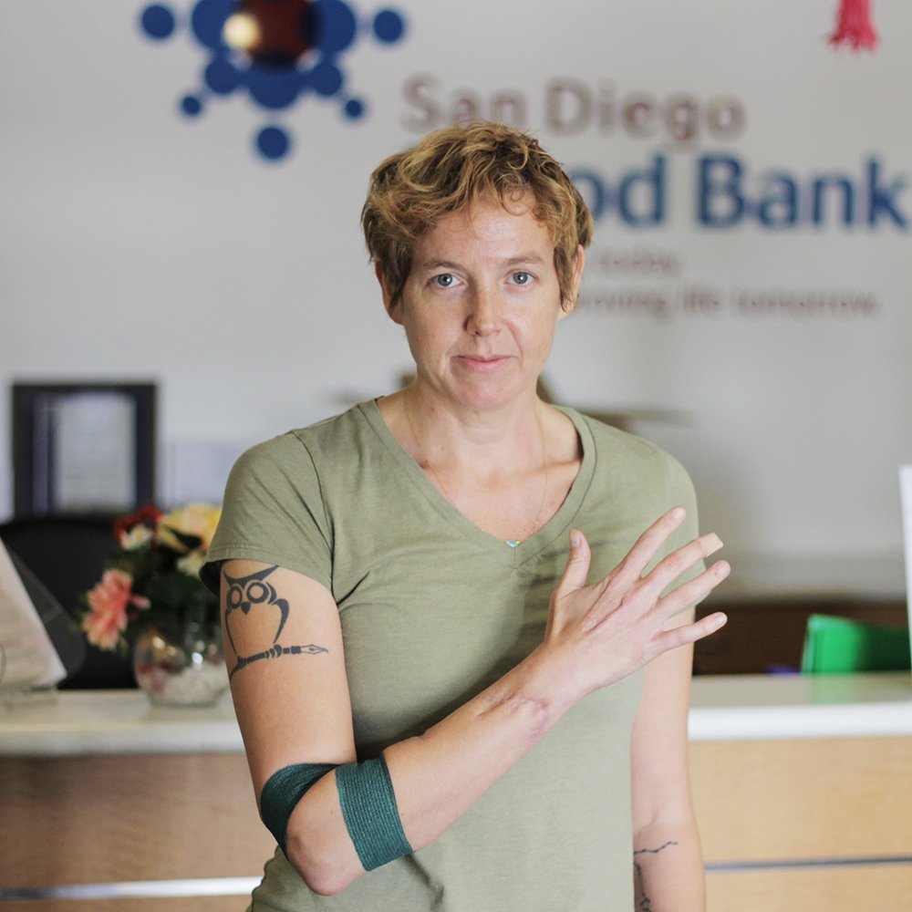 sdbloodbank's tweet photo. Devastating motorcycle accident. Off-duty physician makes a tourniquet from boot laces. SAVES Elizabeth Earley's life. She needed five units of blood. Now, Elizabeth's giving back by giving blood. #Mindblown #PayitForward https://t.co/2zJkIgY201