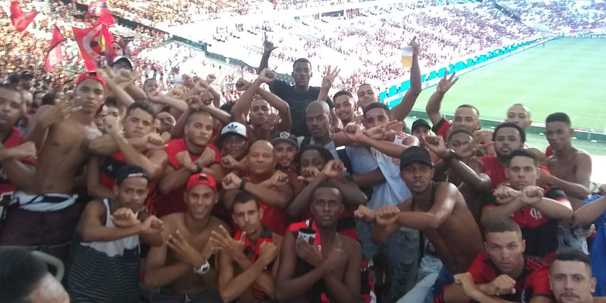 menorcoquinho's tweet photo. Viva ,viva viva a TORCIDA JOVEM a mais temida....
#estamosvoltando https://t.co/XiojDBiN3c