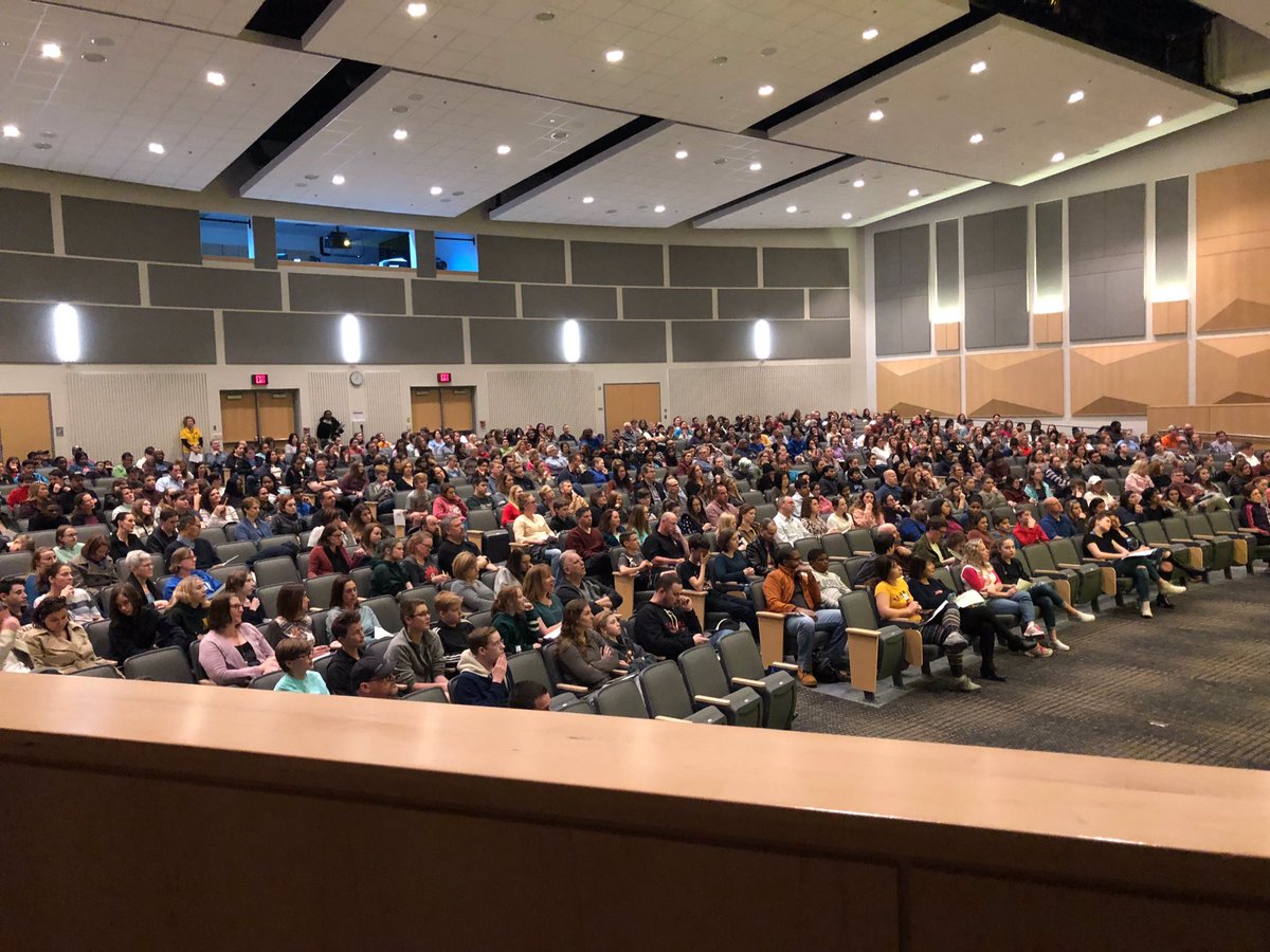 ApexHighSchool's tweet photo. What a night! Can’t wait to welcome our 🎓Class of 2023 to the PEAK⛰ @ 1501 Laura Duncan Road! #RollCougs #POGL https://t.co/DN8xY5VHXx