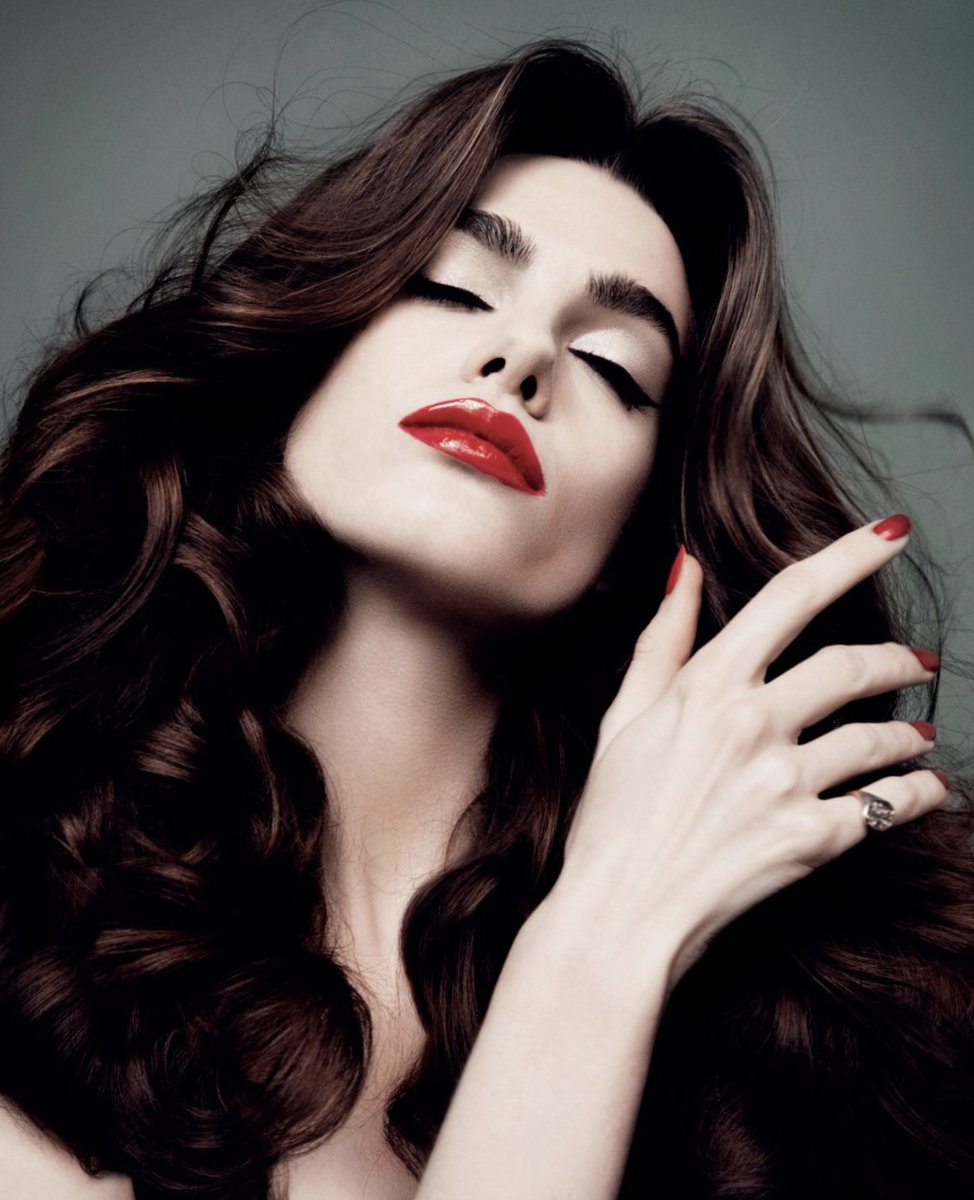 issuu's tweet image. &quot;I&apos;m excited by how diverse the fashion industry is becoming.&quot;
@TheCharliHoward opens up with #TheGlossary on Issuu: issu.co/2UF0z2O