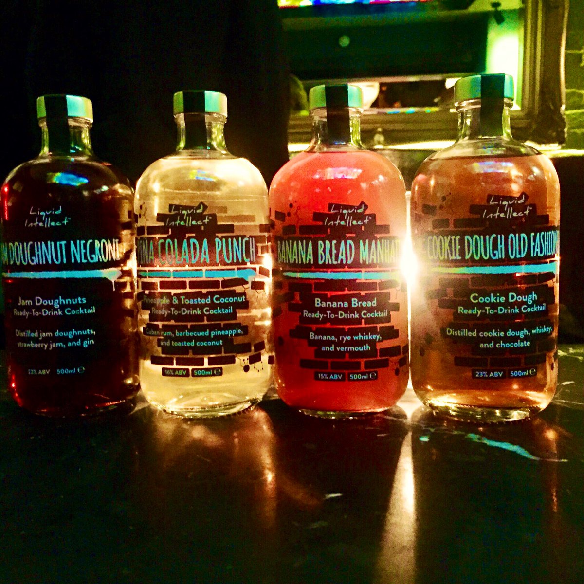 Breaking through a drab Monday night in Soho, the launch of #liquidintellect’s range of pre-mixed cocktail jars was a testimony to Charles and Eleanor’s inspiration and hard work. Next up, our honey will feature in two custom batch cocktails for <a href="/Chapter_72/">Chapter 72</a> soon!
#batchitcrazy