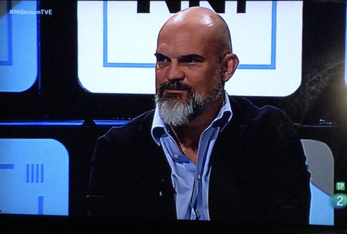 elenamb813's tweet photo. #MilleniumTVE @sanchezdelreal: soy #radical en la defensa de la #verdad. Extraordinaria primera ponencia del gran comunicador y defensor de la #defensa de la #Ley representando a @vox_es en el programa de @rtve2 @Millenium. #Brillante. https://t.co/GDK0c4g3y7