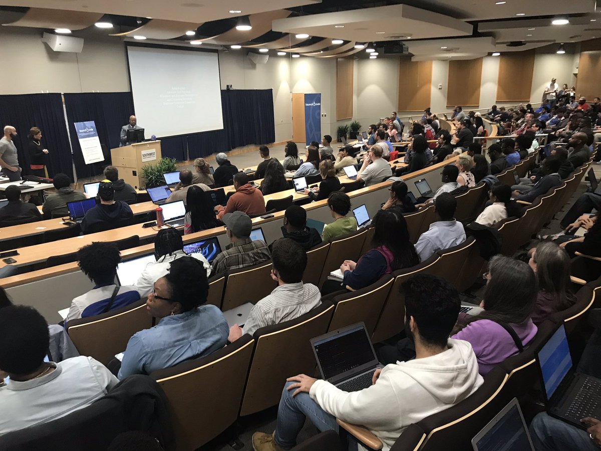 leahkfreePR's tweet photo. Packed house for our first ever class in the great state of Tennessee. Thanks to @launchcode’s partnership with @LaunchTN, TN Board of Regents &amp; @SouthwestTN Community College, 160 motivated learners are here &amp; ready to dive into coding! https://t.co/y9dCTNcm0n