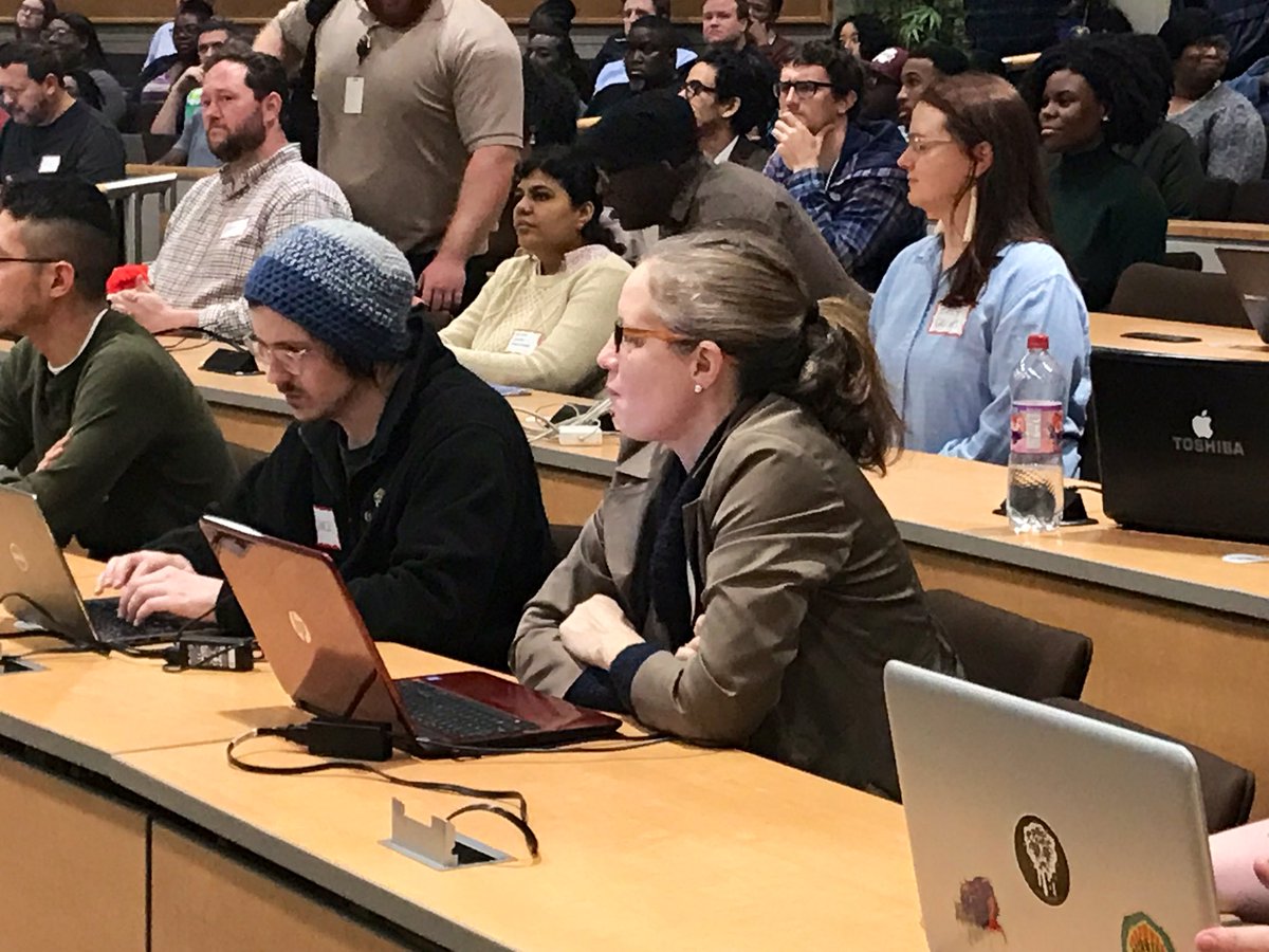 leahkfreePR's tweet photo. First day of Memphis LC101 &amp; already heard some great stories. This is Leigh, an artist looking to get out of the food service industry. She always was interested in coding but thought she needed advanced math skills to even try it out. Now she finally gets to jump in. For free. https://t.co/8hYLV32wkX
