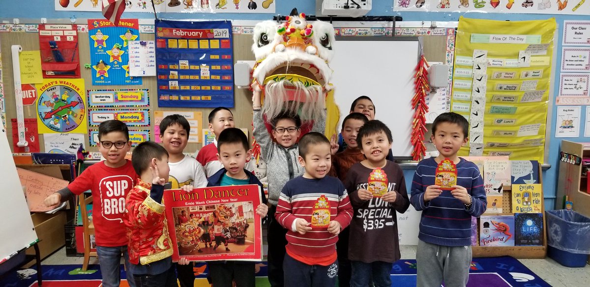 YinLiang8's tweet photo. Class 1_206 learned about how people celebrate Chinese Lunar NewYear. We celebrated by reading books and practicing Lion Dance in our classroom. https://t.co/dpnIZHTjzb
