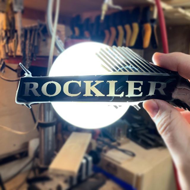 RyanisLucky's tweet image. @rockler_woodworking silicon mat cast from leftover #blackepoxy bit.ly/2Ty3ASr