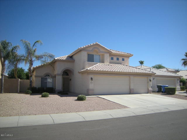 JWMIMAZRealtor's tweet photo. Home sales down, prices up in Phoenix during January.  Click on the link below to read more:

https://t.co/CO9XRDjU3d

#PhoenixAZ #ScottsdaleAZ #homesforsale #realestate #agents #realtors #brokers #HGTV #milliondollarlisting #homesellers #homebuyers #buyingahome #sellingahome https://t.co/pxnKFRgxMn