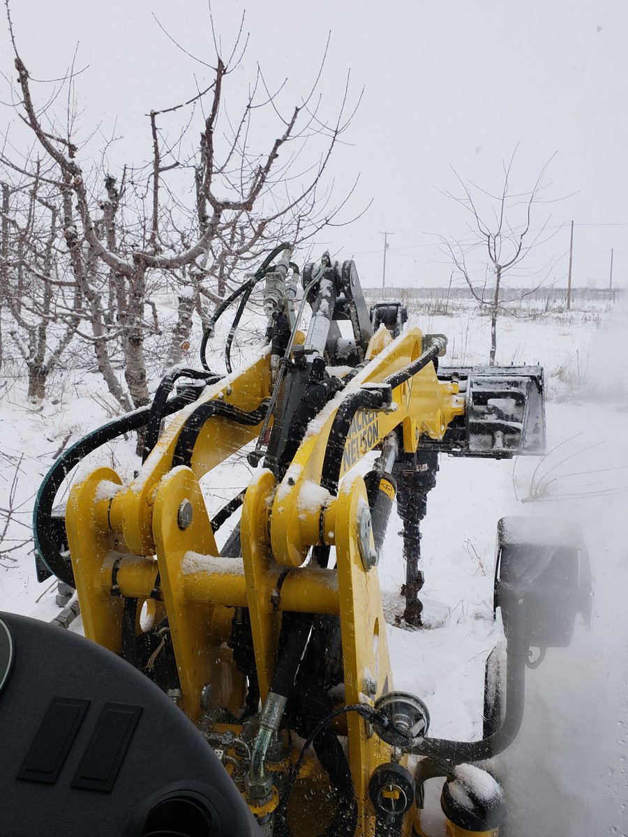 Just another day in paradise! #yakimavalley #washst #TrellxAg <a href="/MeDeKleine/">Markthisdown</a>