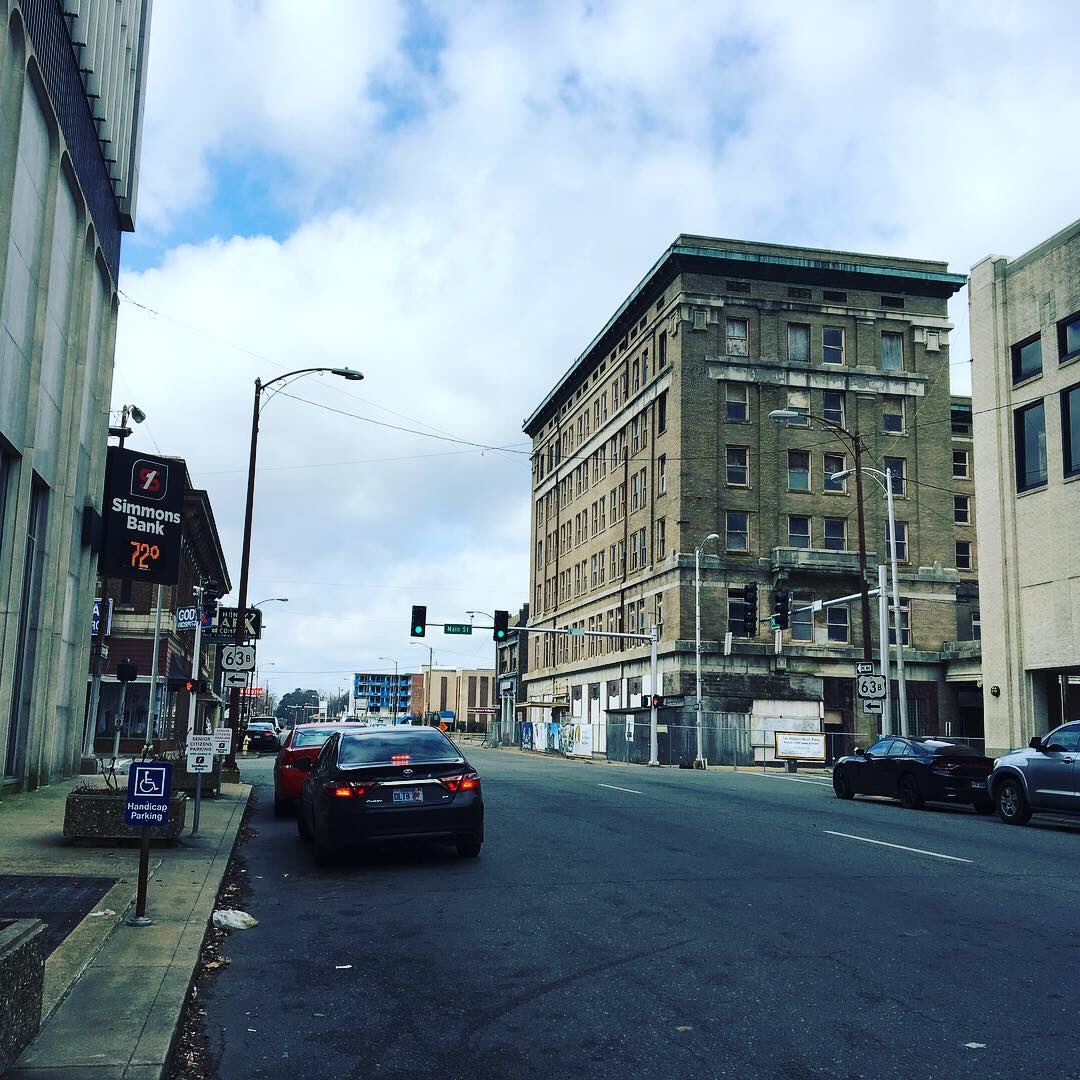 ravenbrookPI's tweet photo. STATEWIDE - CIVIL PROCESS SERVICE • RECORDS CHECKS • PRIVATE INVESTIGATIONS • CASE FILING.
.
.
.
#PINEBLUFF #JEFFERSONCOUNTY &amp; #LINCOLNCOUNTY #downtown #countyseat #arkansas #courthousesofarkansas #placesivisitforworkinar 
#privateinvestigator #processserver #attorneyservices https://t.co/SVGbPGm5yQ