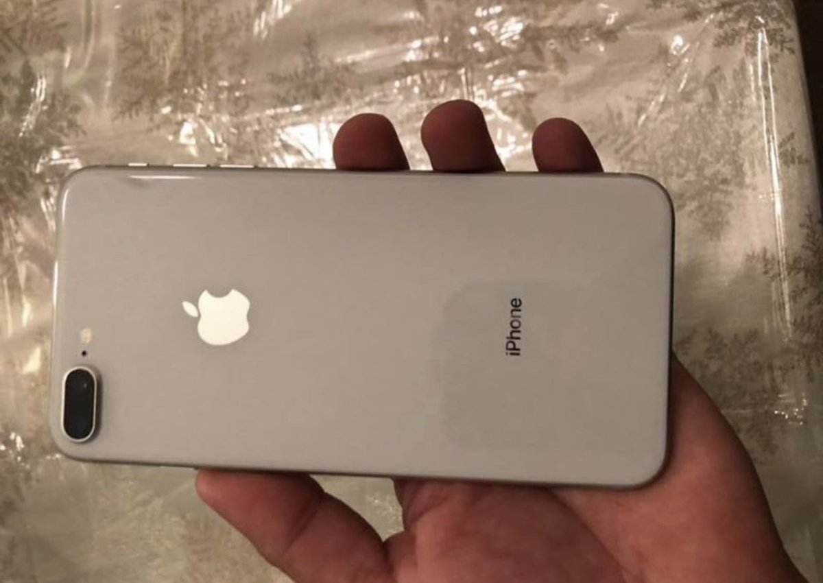 Almighty_Lady's tweet photo. All iPhones for sell ! Shipping or we can meet ! #DM ME ! If interested ! #iphonesforsale #iphones #alliphones https://t.co/X4ELrzBxzW