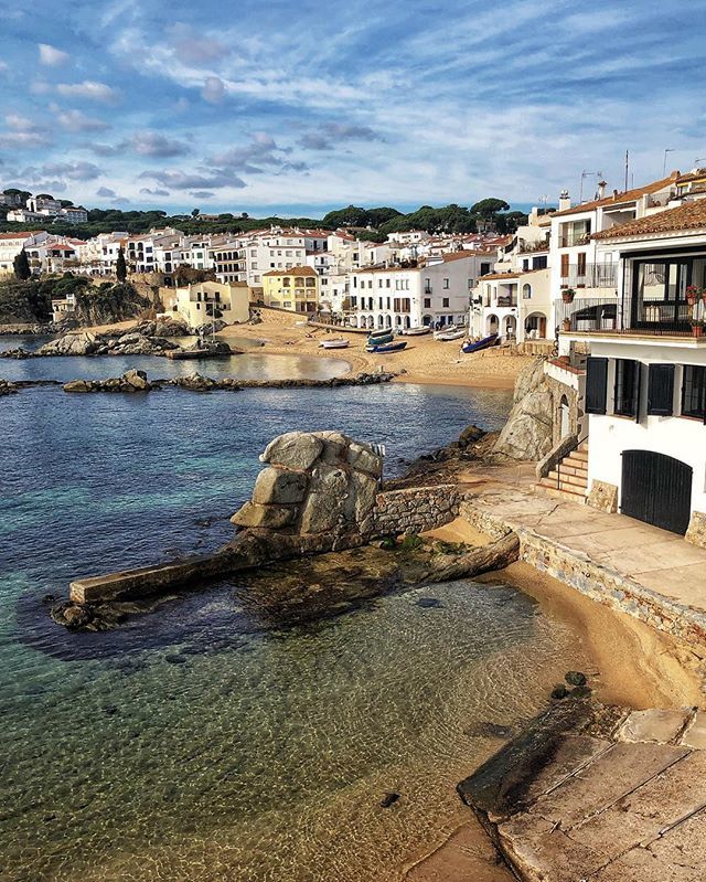 PlacidBusquets's tweet photo. Port Bo, el Portbò, o platja de les Barques
•
•
•
#portbo #calelladepalafrugell #costabrava #PortBo #catalunyaexperience #girona #calelladp #incostabrava #mediterraniament #catalunya #emporda #sea #mediterrani #Mediterranean #catalonia #incostabrava … https://t.co/D6bP9qKV6u https://t.co/JErALEhVa1