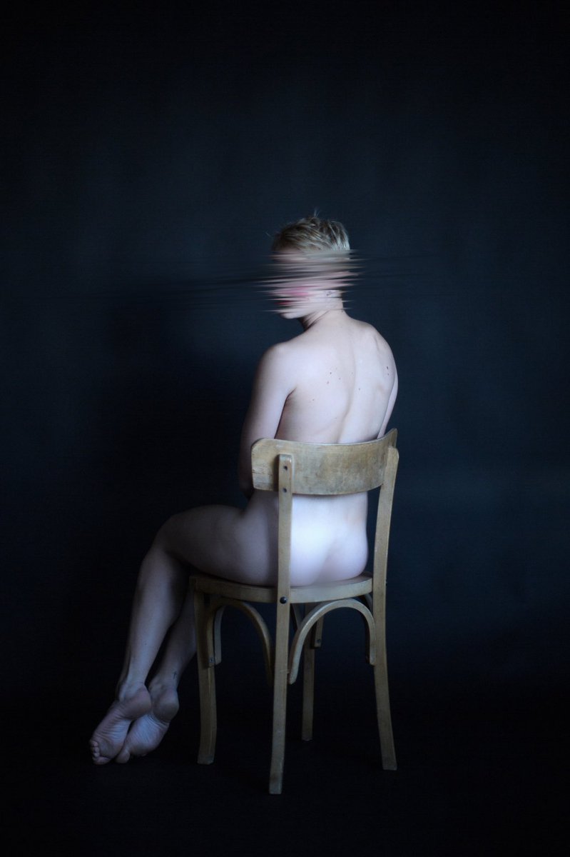 Emma_Brisson's tweet photo. La pudeur

 #wip #photography #skin #draw #project https://t.co/N5a3GVsYa8