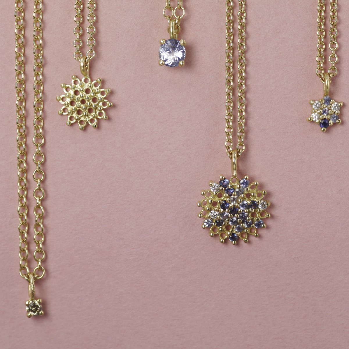 Pendants for all occasions
#mayaselway #mayaselwayjewellery #gold #necklace #pendant #jewellery #jewelry #handmadejewellery #handmadejewelry #chain #chainlayering #futureheirlooms #worn #finejewellery #poetryoftheeveryday #sapphire #diamond