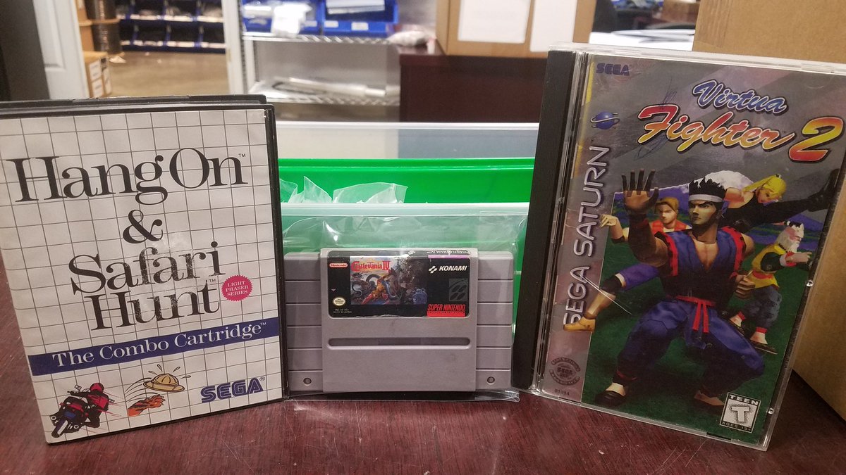 UMKShock's tweet photo. #englishtown weekend pickups #sega #mastersystem, my first #saturn game, #nintendo #snes super #castlevania vi, #virtuafighter #retrogames #cartcollecting https://t.co/EMu2GtqiJ6