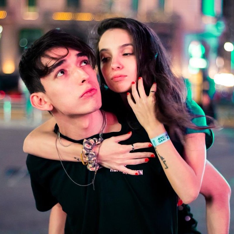 MargaritaPass10's tweet photo. #pedrangie es real? @AngieVelasco08  @Pedrito_Vm https://t.co/Qpjo27wvzG