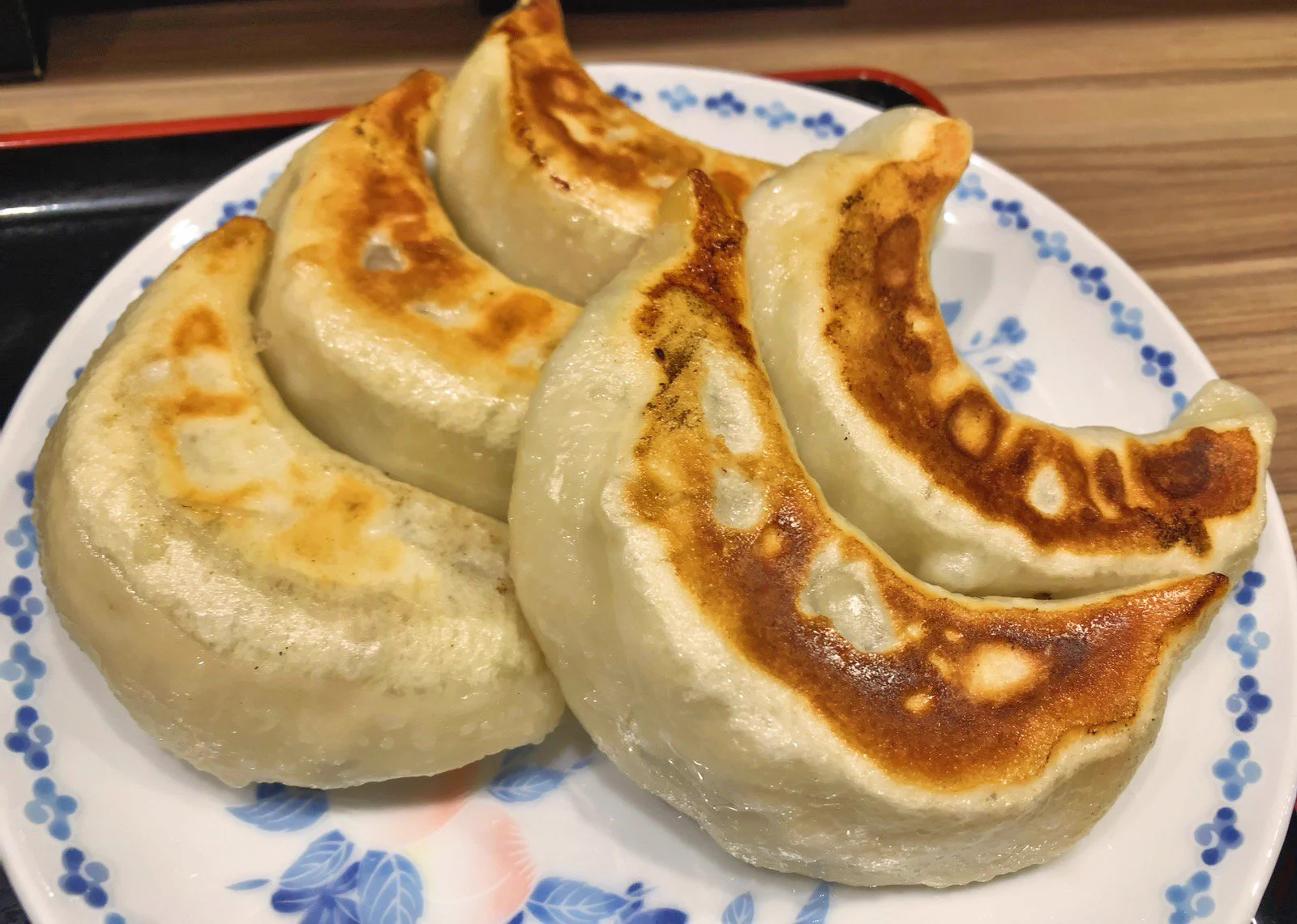 でかさに驚愕！！半端ない餃子が発見される！