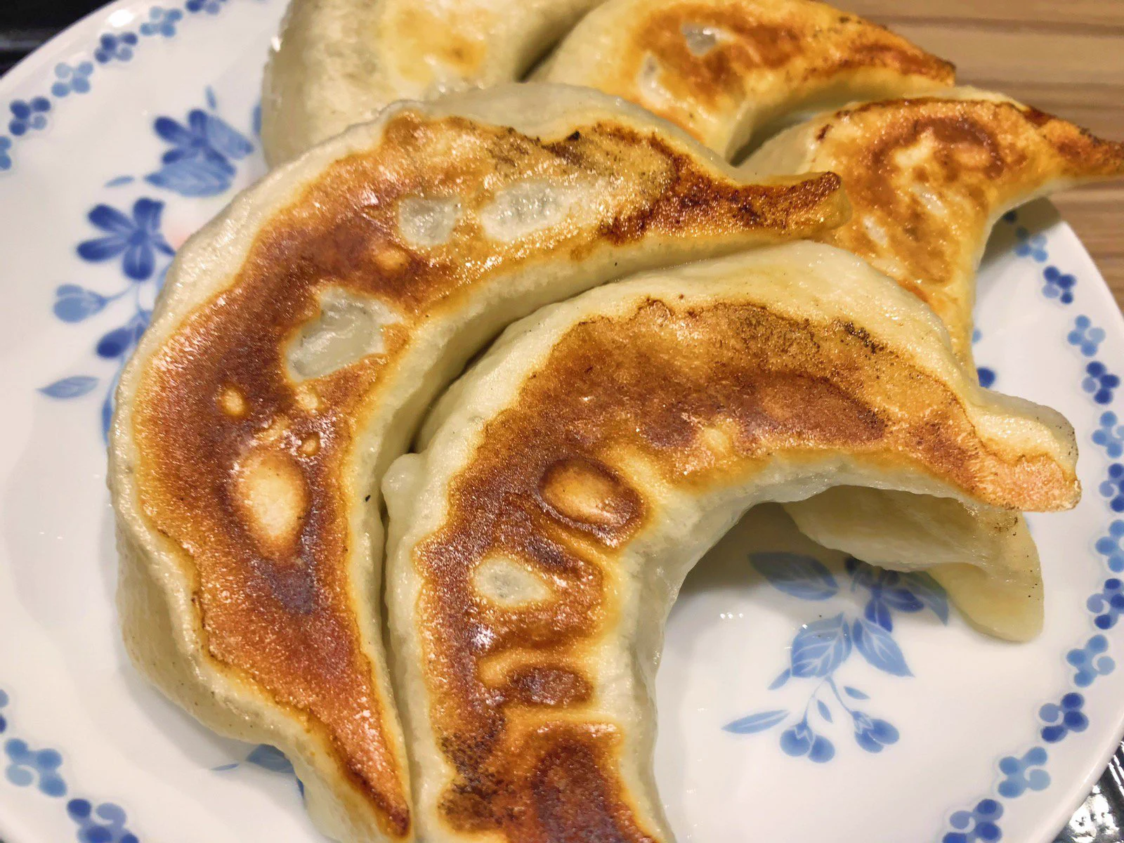 でかさに驚愕！！半端ない餃子が発見される！