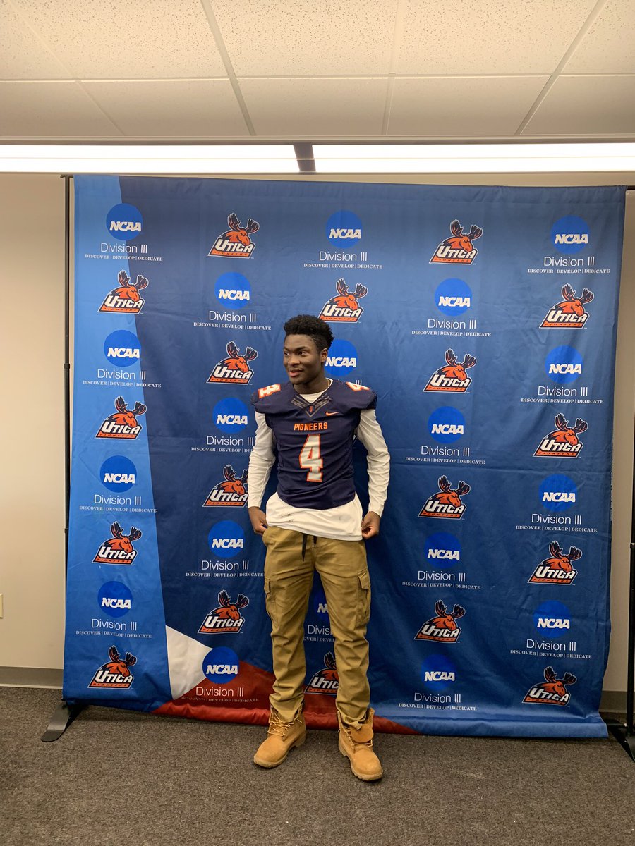 JamelsmithJr's tweet photo. Had a great visit at Utica this weekend thankful for the opportunity @CoachCarnot @Utica_Football https://t.co/brzitRT2Hh