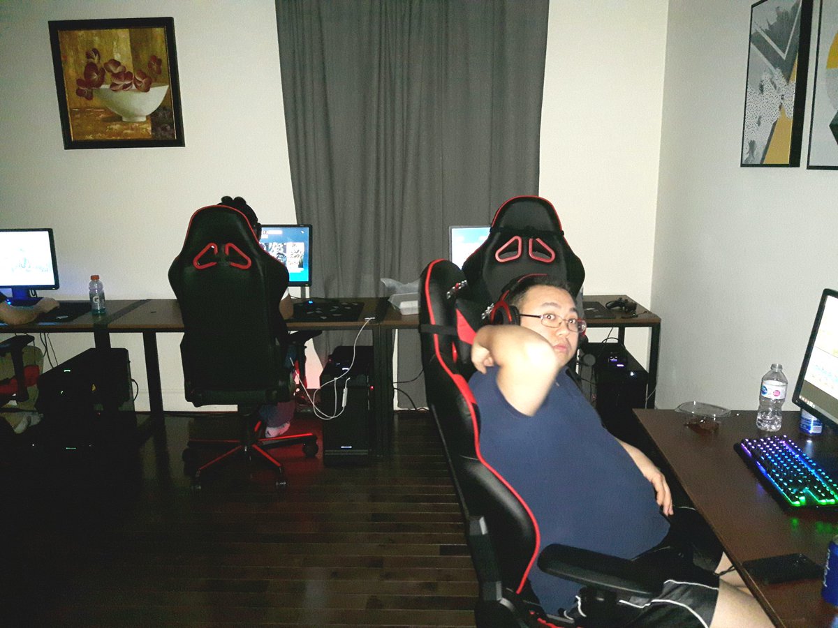 WJaroslawski's tweet photo. First time watching @EvilGeniuses scrim from behind as Coach π€£ at Bootcamp in Oakville prepping for Worlds in Montreal. #BleedBlue #EGREADY #LetsGoEG Thanks boys! https://t.co/qwLVTD9XBs