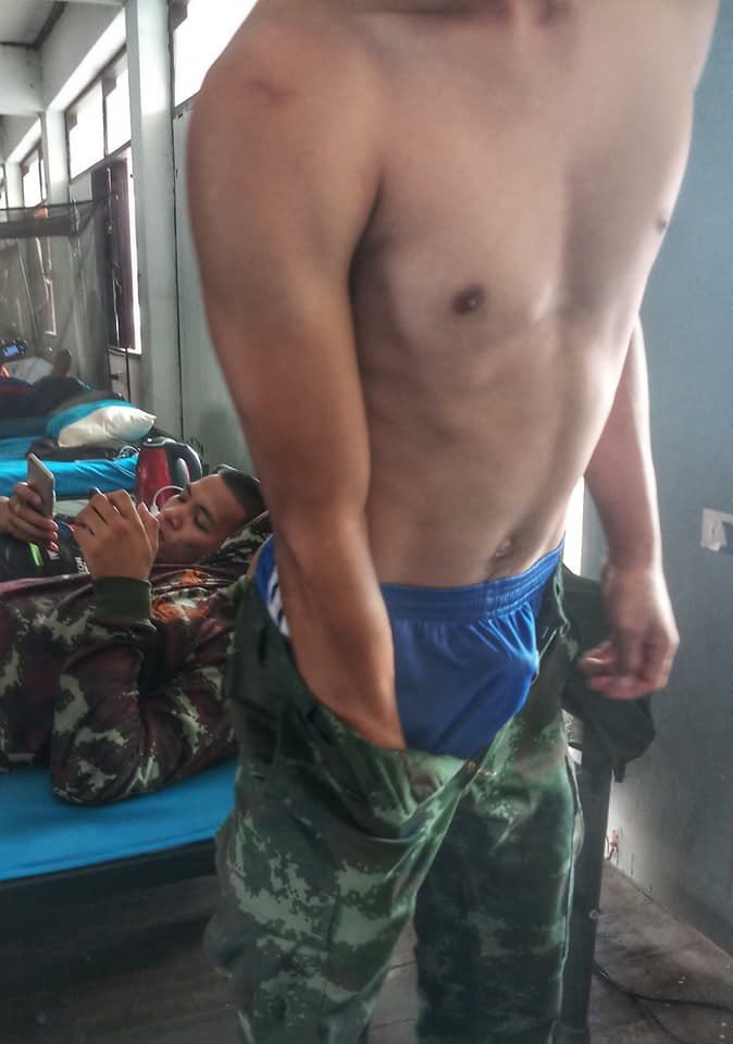 ทหาร เป้าตุง