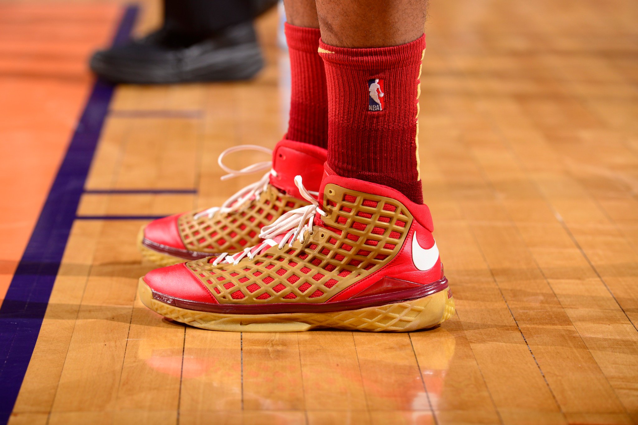 B R Kicks on X PJ Tucker wearing the All Star Nike Kobe 3 tonight. Tough. https t 1fp4Vxcril X