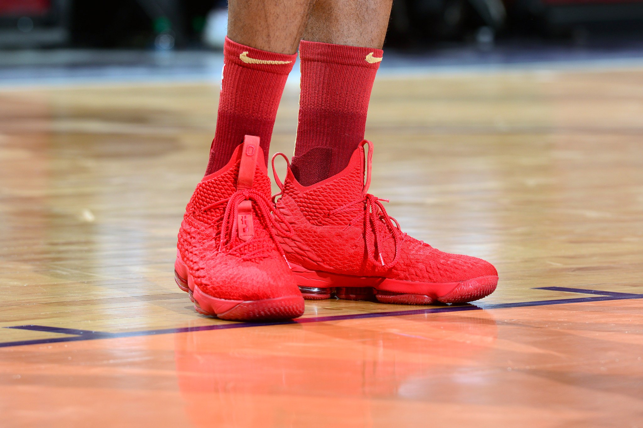 Lebron 15 red on feet hot sale