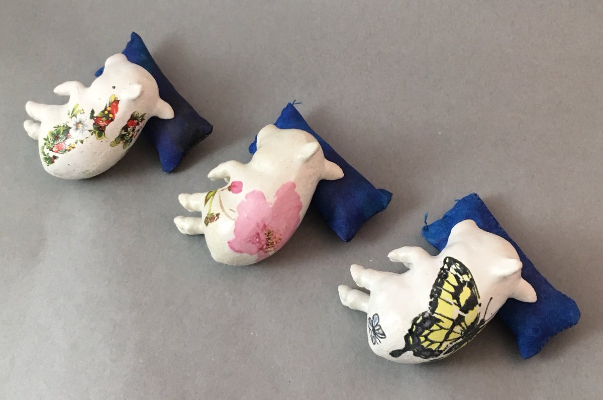 Tethon3D's tweet photo. Happy #YearOfThePig We 3D printed these sleeping piggies and will send one out with the next three online orders. #Tethonite #ceramic powder. Approximately 3 x 1.5 x 1 inch. #3Dprinting https://t.co/CIEyJ4oDN4