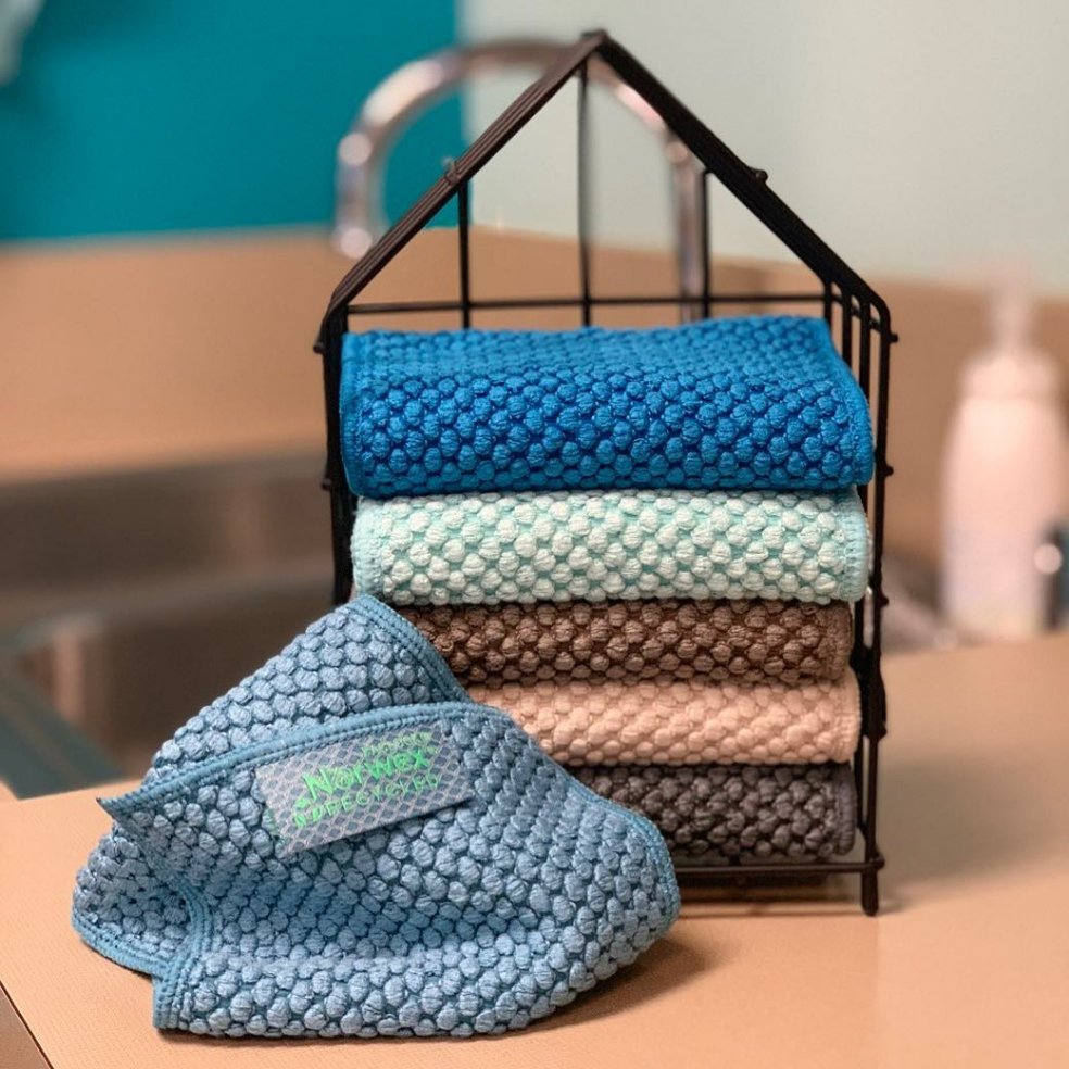 CleanLivingWith's tweet photo. We're big fans of #recycling–so much so that we've incorporated the process into our very own products. So we want to know, what are some of your #favorite #Norwex #recycled #Microfiber #cloths?
.
#CleanLivingWithDebbie #NorwexClean #glutenfree #reuse #Sustainable #reduce https://t.co/p2xWm77Z5v