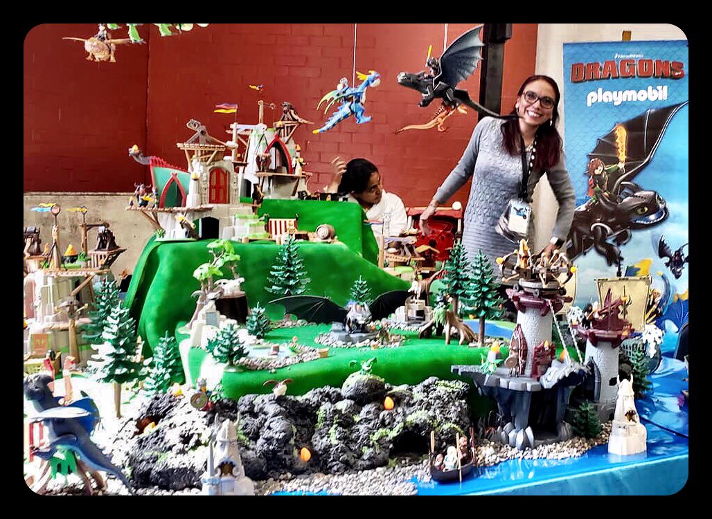 clicksclaks's tweet photo. Diorama Dragons https://t.co/gvH6NEfvtS