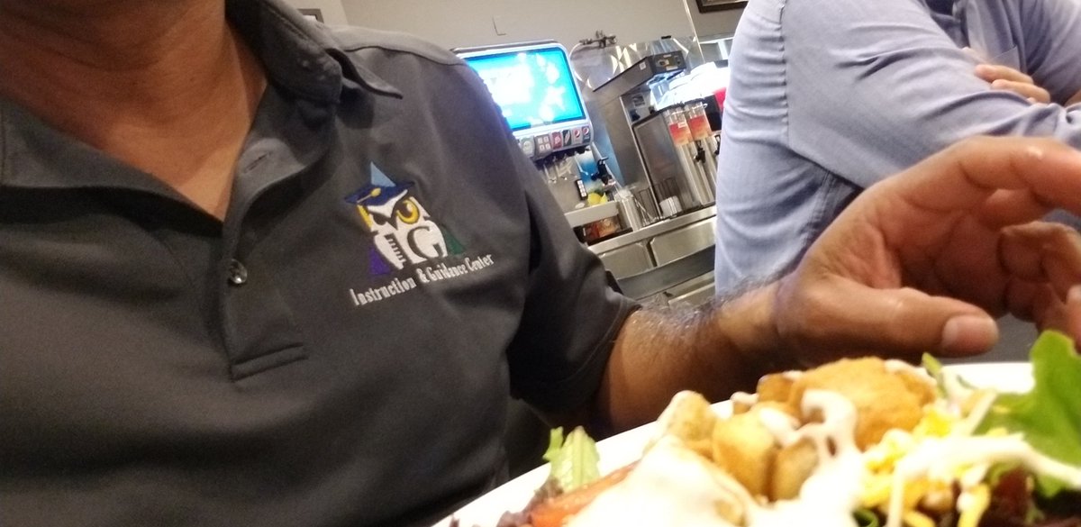 gutiexfer's tweet photo. I can't believe we are in 2nd place in the ITT Community Challenge. We should be in 1st place. @igmcallen1 adds points every day. Come on @McAllenISD , let's go for 1st place! #DistrictOfChampions #youmatter # https://t.co/Yr8gcmcYCX