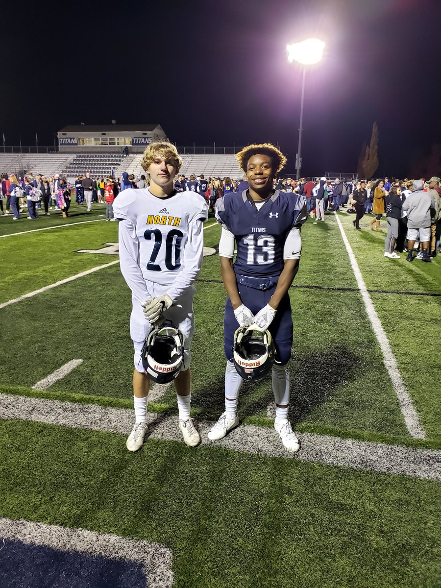 Niko_C02's tweet photo. My first football family @mowolverines https://t.co/dRHm8yFDvw
