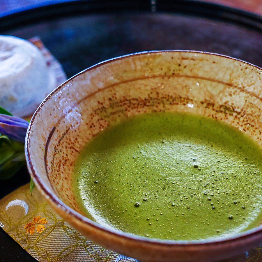 MatchaKari's tweet photo. Like other crops, the Japanese (Zen Buddhist lineages) have cultivated the green tea plant for specific effects. The modern, quintessential experience of matcha is owed dearly to the past millennia of their dedication. #matcha #matchakari #lineage #legacy #matchaliving #pure #zen https://t.co/JvQWstz7fe