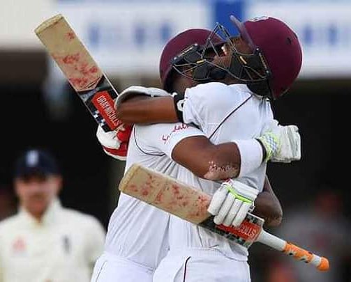 MostlyCricket's tweet photo. These two were on it from the start of the series. They laid foundation after foundation and it was fitting they were together to bring it home. More of the same, please π
#westindiescricket #westindies #WINDIES #WIvENG #WIvTHEM #mostlycricket #cricket #cwi #icc https://t.co/RisOz6ASev