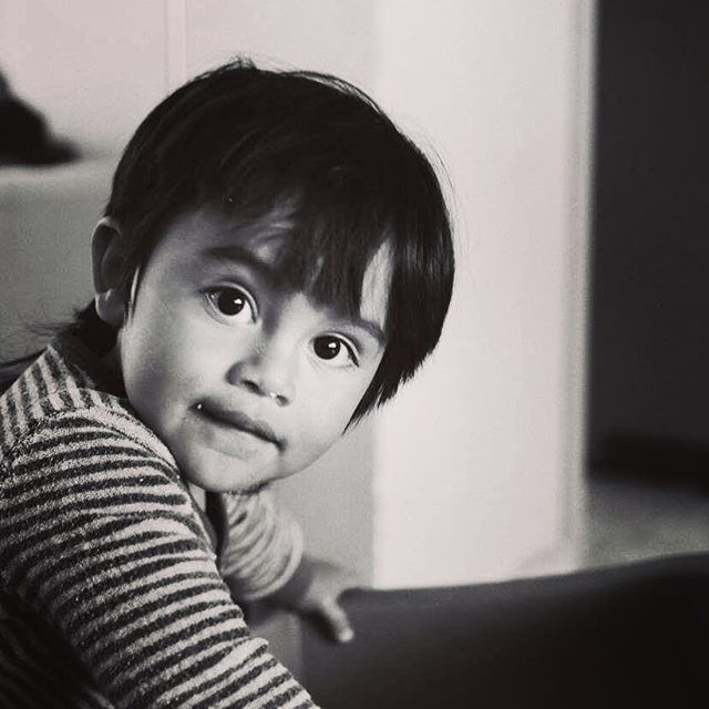 Iktaan #kidbnwphoto #instakid #kidsarecool #portraitphotography #portrait #kidportrait #bnw #ournature #firstyears bit.ly/2MPAQ5j